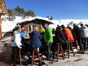 Bar pour profiter de l'après-ski au Bergrestaurant Sareis