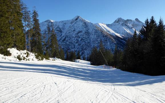 Domaines skiables pour les débutants dans le parc naturel du Lechtal – Débutants Jöchelspitze – Bach
