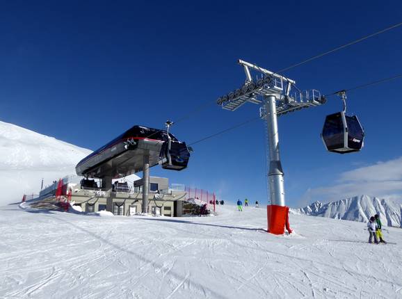 Ski Express - 10 places | Télécabine (monocâble à mouvement unidirectionnel)