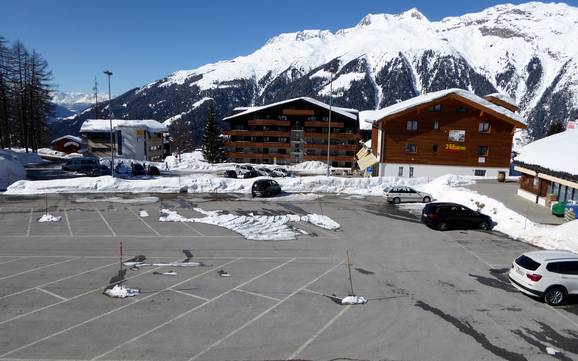 Vallée de Conches: Accès aux domaines skiables et parkings – Accès, parking Bellwald