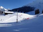 Bon plan pour les enfants :  - Jardin des neiges de la Schweizer Schneesportschule au Gerschnialp