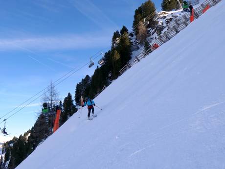 Domaines skiables pour skieurs confirmés et freeriders Schwaz – Skieurs confirmés, freeriders Mayrhofen – Penken/Ahorn/Rastkogel/Eggalm