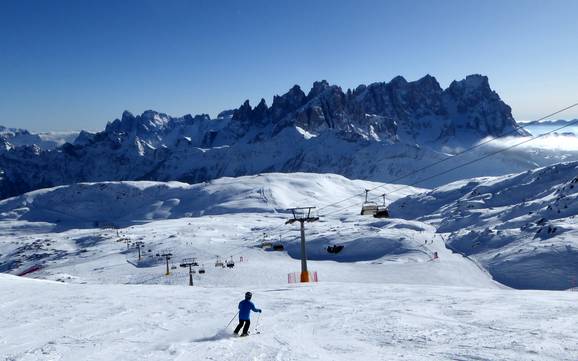 Le plus grand dénivelé dans le massif du Catinaccio (Rosengarten) – domaine skiable Passo San Pellegrino/Falcade