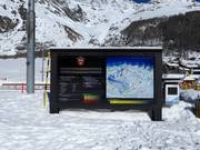 Panneau informatif au point de rencontre de l'école de ski de Saas-Fee