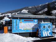Grand panneau informatif près de la télécabine de liaison Alpbach Wildschönau