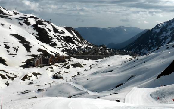 Argelès-Gazost: offres d'hébergement sur les domaines skiables – Offre d’hébergement Grand Tourmalet/Pic du Midi – La Mongie/Barèges