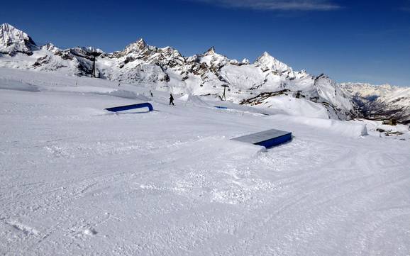 Snowparks vallée de Saint-Nicolas – Snowpark Zermatt/Breuil-Cervinia/Valtournenche – Matterhorn (Le Cervin)