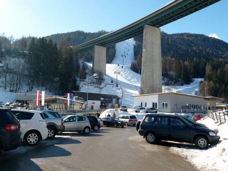 Wipptal (vallée de Wipp): Accès aux domaines skiables et parkings – Accès, parking Bergeralm – Steinach am Brenner