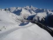 Piste devant la plus haute montagne d'Autriche