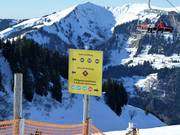 Signalisation des pistes sur le domaine skiable de Damüls-Mellau