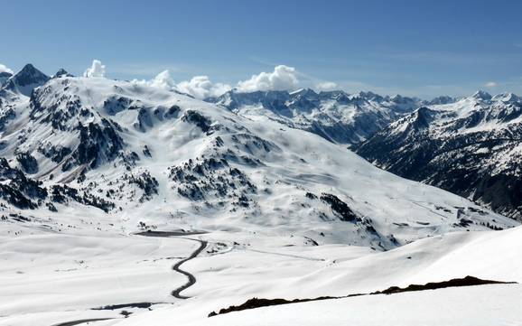 Skier dans les Pyrénées centrales/Hautes-Pyrénées
