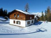 Le Sennalm situé sur le domaine skiable propose un hébergement