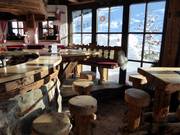 Bar dans la Bifei's Hütt'n