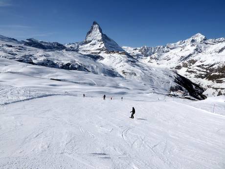Diversité des pistes Alpes valaisannes – Diversité des pistes Zermatt/Breuil-Cervinia/Valtournenche – Matterhorn (Le Cervin)