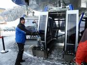 Assistance pour l’embarquement dans la télécabine
