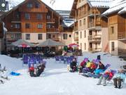 Devient l'après-midi le lieu de rendez-vous pour l'après-ski : Restaurant Le Barock à Saint Sorlin d’Arves