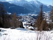 Télésiège avec hébergements à Bellwald