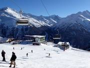 Kapallbahn - 6 places | Télésiège rapide (débrayable) avec capots de protection