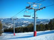 Lake Lift - 4 places | Télésiège rapide (débrayable) avec capots de protection