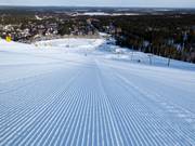 Préparation parfaite des pistes dans le domaine skiable de Levi