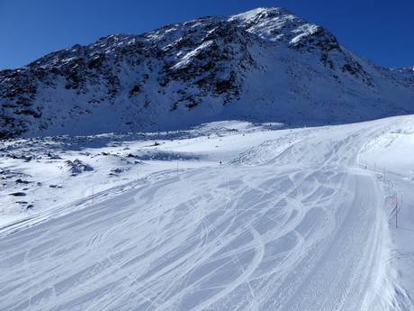 Préparation des pistes Alpes orientales centrales – Préparation des pistes Schnalstaler Gletscher (Glacier du Val Senales)