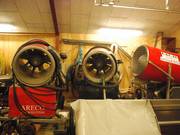 Les canons à neige attendent d’entrer en service.