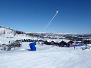 Enneigement par canons à neige dans la station de ski de Geilo