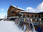 Le Las Vegas Lodge propose des hébergements en plein cœur du domaine skiable.
