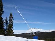 Enneigement par canons à neige dans le domaine skiable Idre Fjäll