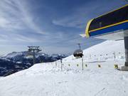 Bühlberg-Hahnenmoos - 6 places | Télésiège rapide (débrayable) avec capots de protection