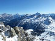 Vue depuis le Lagazuói sur les Dolomites