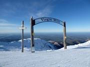 Plusieurs pistes difficiles commencent à la Virgin Mile.