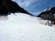 La piste du téléski du village à Feichten