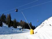 Enneigement par canons à neige dans le domaine skiable Schlick 2000