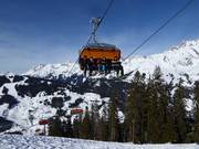 Bürglalmbahn - 6 places | Télésiège rapide (débrayable) avec capots de protection
