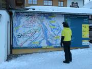 Panneau d'information à la station de la vallée