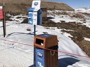Des poubelles sont à votre disposition.