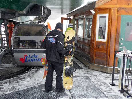 Rocheuses d'Alberta: amabilité du personnel dans les domaines skiables – Amabilité Lake Louise