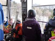 Accompagnement amical dans le Furano Ropeway