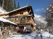 Dachsteinhaus sur la piste de ski menant à Ramsau
