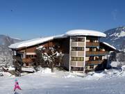 Hôtel Gasthof Schöne Aussicht sur la piste de vallée menant à St. Johann in Tirol