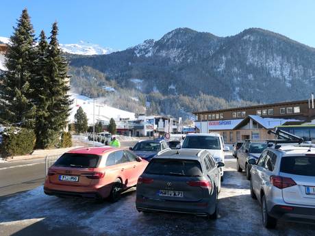 Pitztal: Accès aux domaines skiables et parkings – Accès, parking Hochzeiger – Jerzens