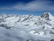Vue sur les pistes à Breuil-Cervinia