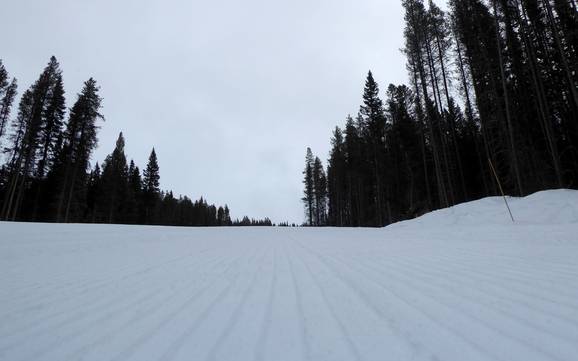 Préparation des pistes Chaînon Slate – Préparation des pistes Lake Louise