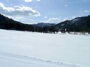 Piste du téléski Anger avec vue en direction du col de Riedberg