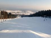 Vue depuis la station supérieure sur la piste