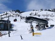 Red Pine Gondola - 8 places | Télécabine (monocâble à mouvement unidirectionnel)