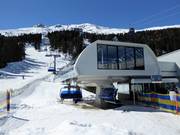 Wasserkar - 6 places | Télésiège rapide (débrayable) avec capots de protection