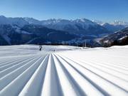 Piste fraîchement préparée à la station intermédiaire