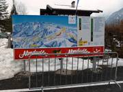 Panneau d'information à la station de la vallée